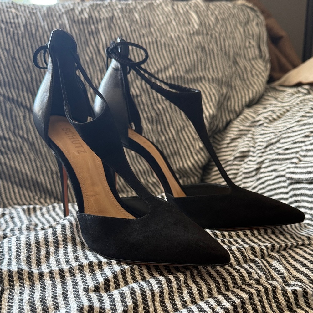 SCHUTZ Elegant Black Cutout Heels
